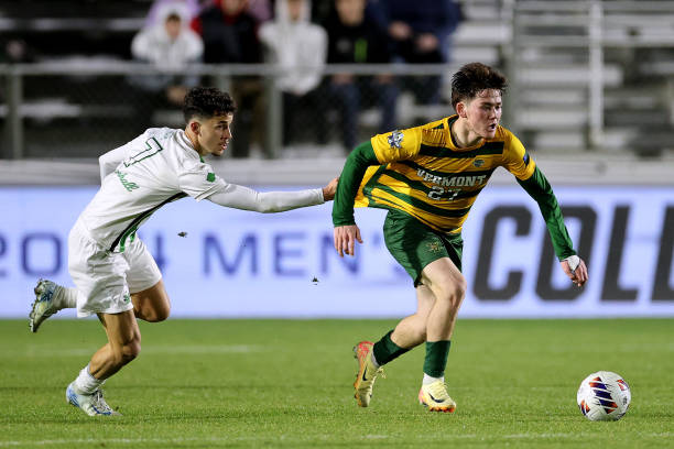 球场上以速 球场上以速