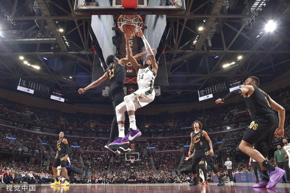 里的边路突 里的边路突